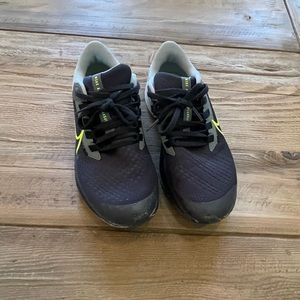 Nike Pegasus kids size 5